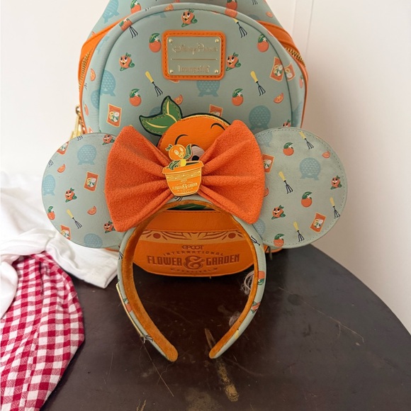 Loungefly Orange Bird Ears And Backpack - Picture 2 of 3
